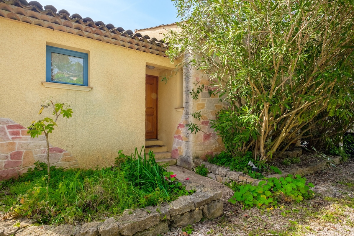 Villa "Numéro 2" 4