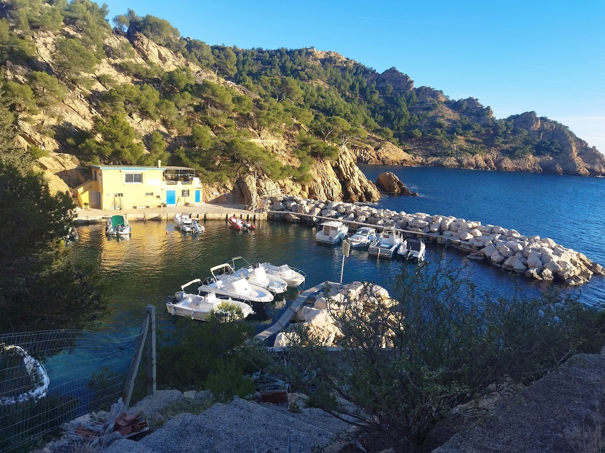 Gîte Rénové Calanques La Vesse