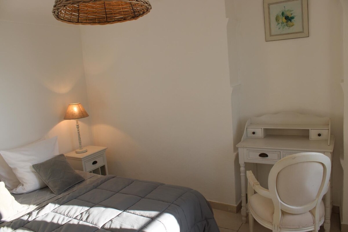 Romarin - EZE - Gîte 6
