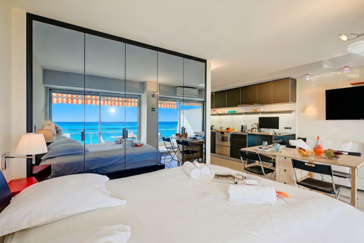 Studio sea view 2