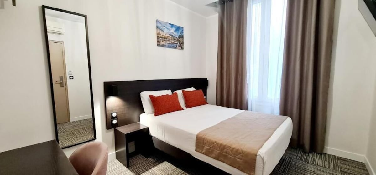 EVELIA HOTELS 2