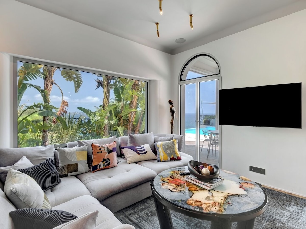 Upstays Villa