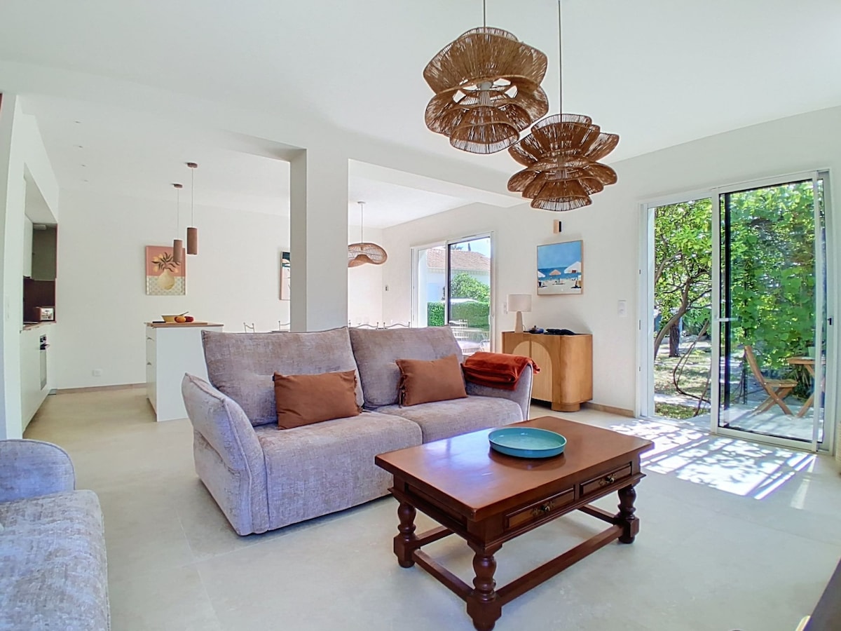 Villa l'Orangeraie by Interhome