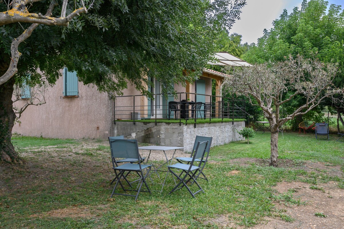 Mazet Avec Terrasse Et Clim 3