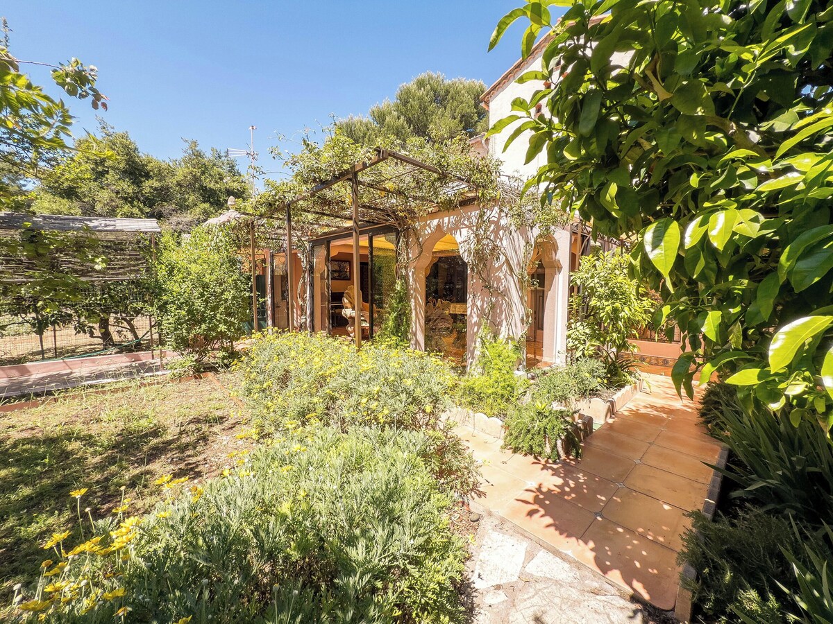 LE VIEUX MOULIN REZ JARDIN VILLA