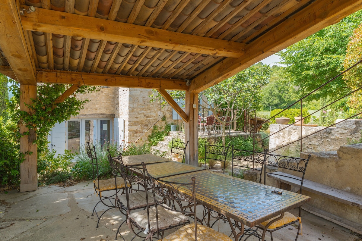 Ma Maison de loin en Luberon