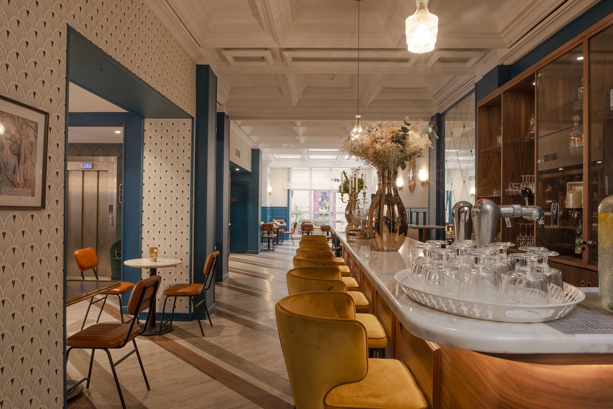 Bristol Hotel