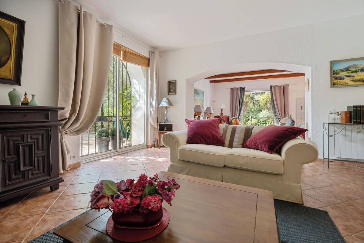 LA BASTIDE LE JAS 5