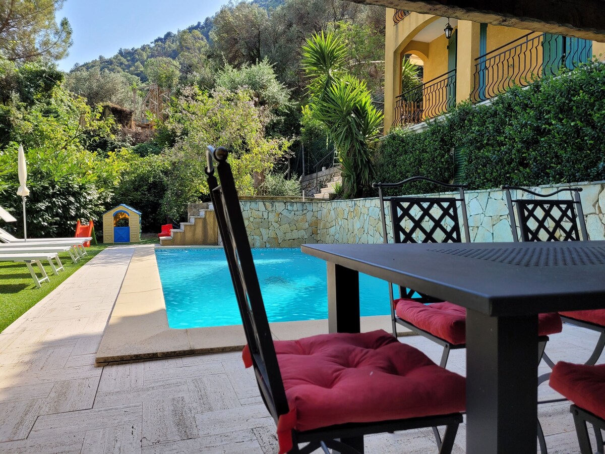 APPARTMENT VILLA AU DESSUS DE MONACO