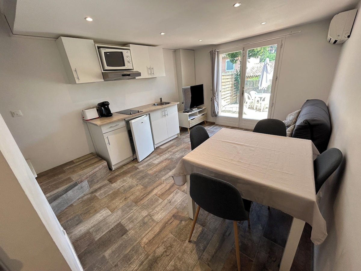 Maisonnette grimaud golfe de saint tropez